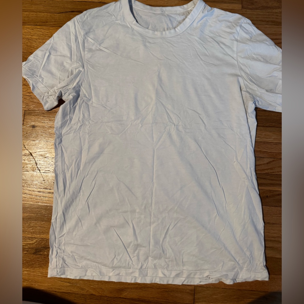 Lululemon men’s fundamental T-shirt